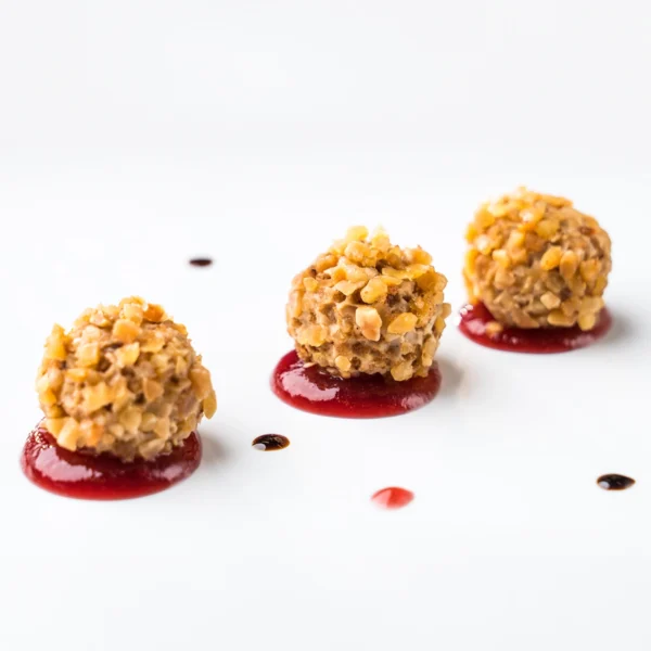 Emplatado bombones de foie gras de pato Martiko