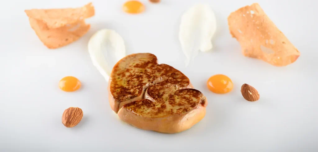 Foie gras fresco de pato Martiko a la plancha con calabaza avainillada y pan de especias