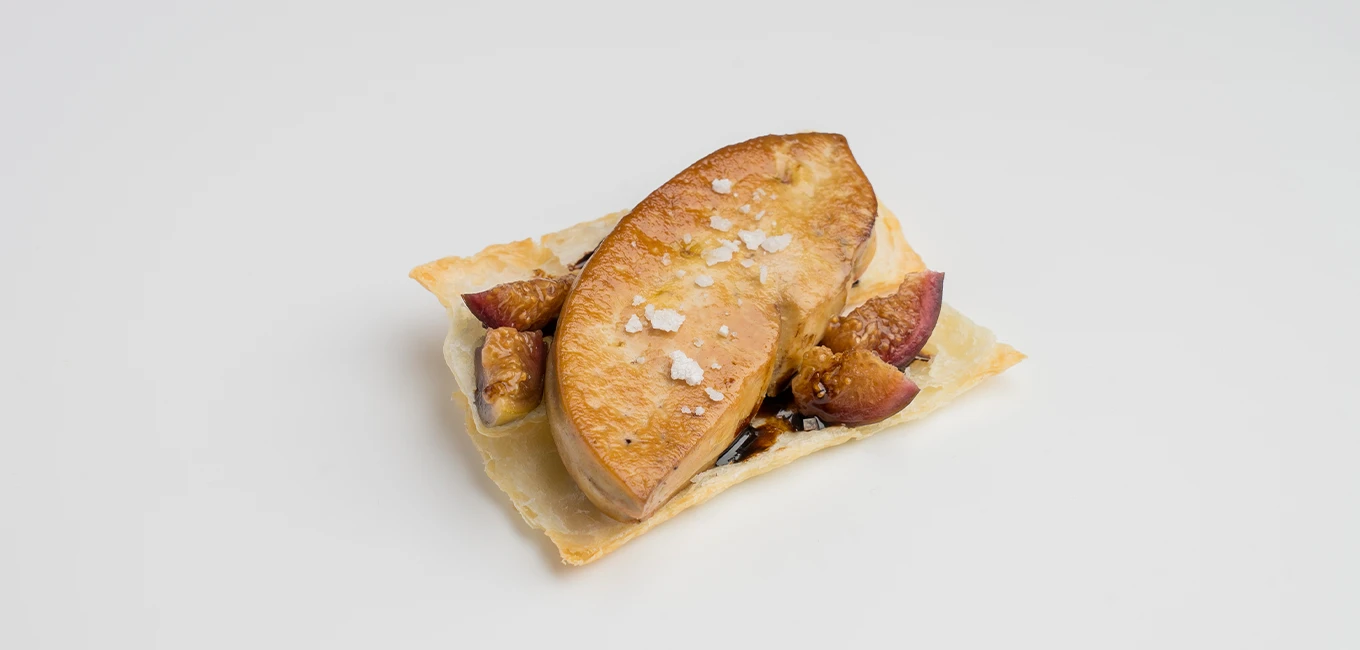 Tosta de foie con higos confitados y reducción de Pedro Ximénez